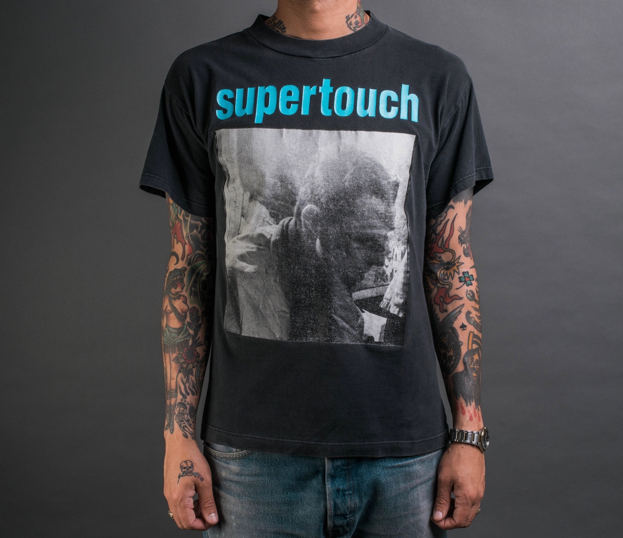 Vintage 90's Supertouch The Earth Is Flat T-Shirt – Mills Vintage USA
