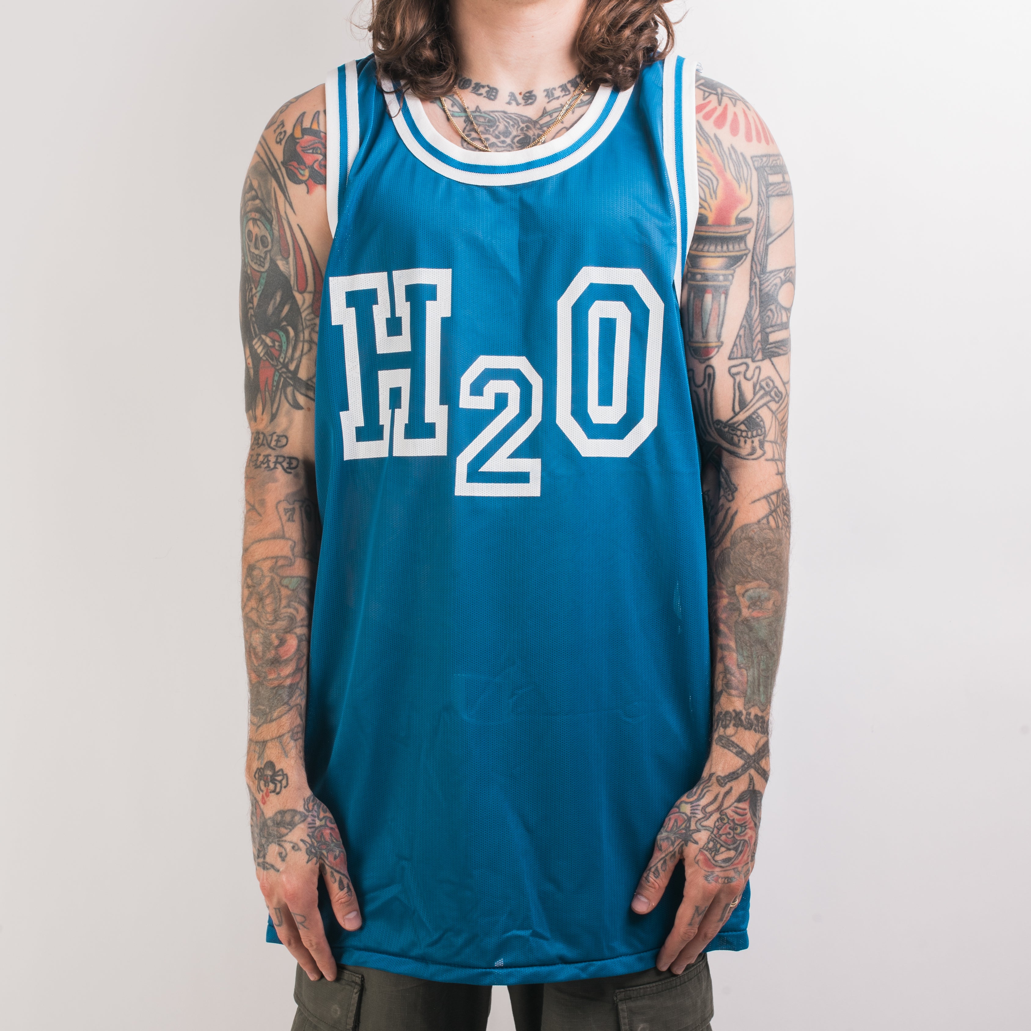 Factory Vintage 90s H2O basketball jersey